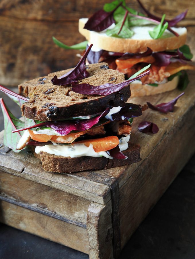 Club sandwich med chipotlemajo