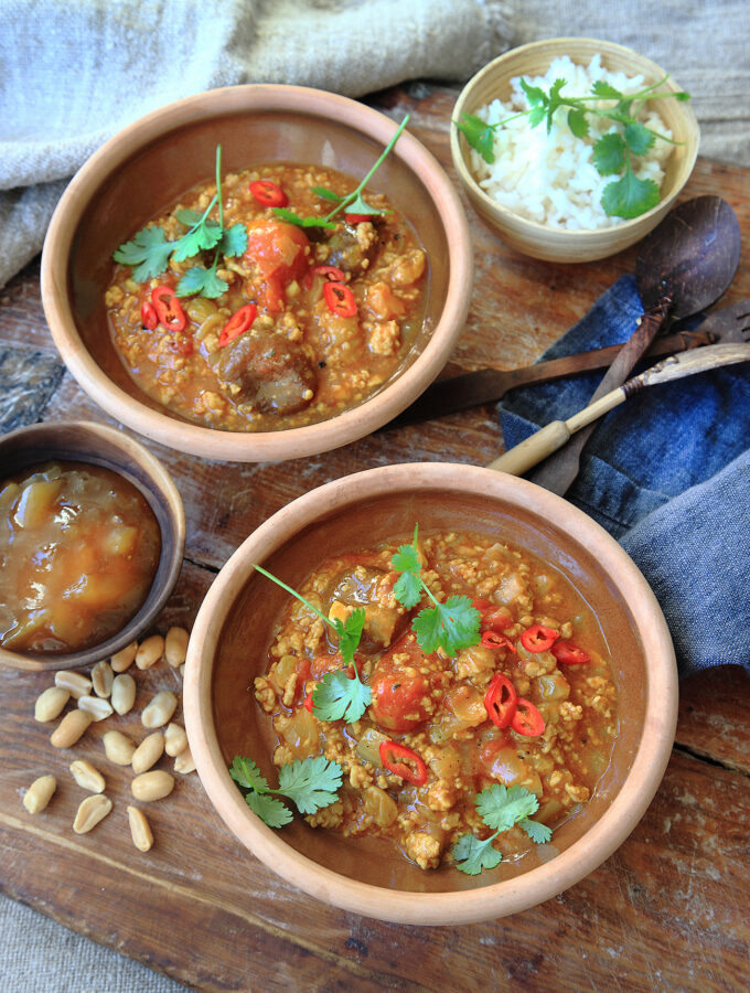Indisk curry med fläskfärs och chutney